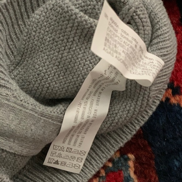 Zara Knit Sweater - Picture 7 of 7